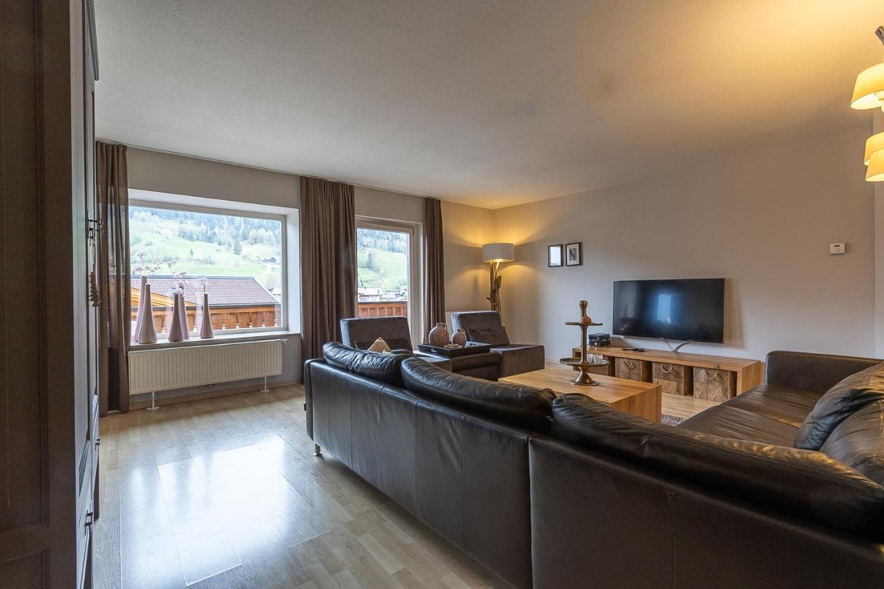 Haus Almkreek Lägenhet Kaprun Exteriör bild