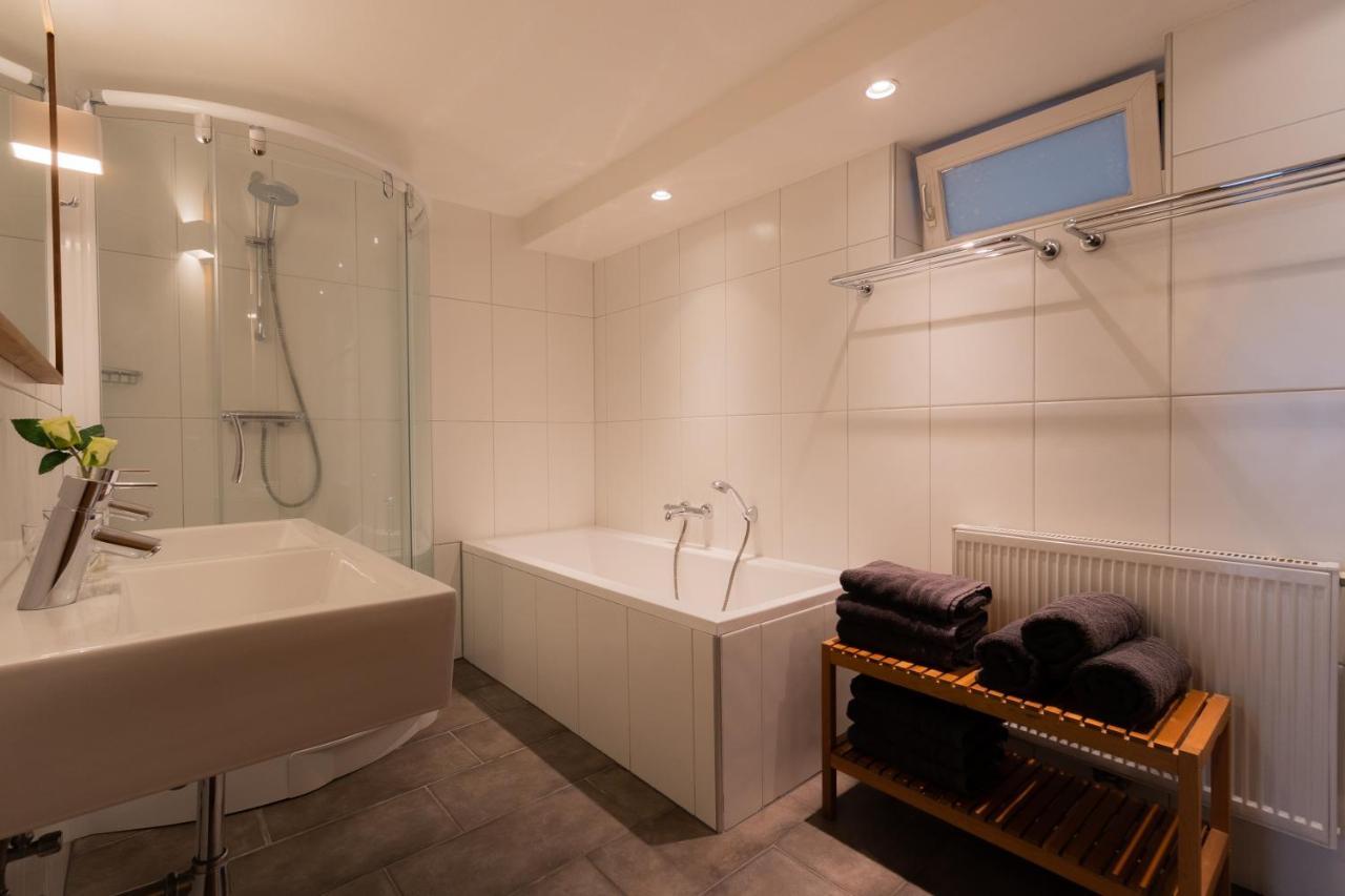 Haus Almkreek Lägenhet Kaprun Exteriör bild