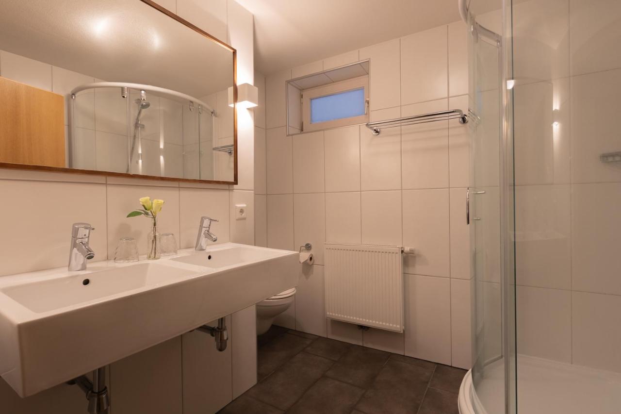 Haus Almkreek Lägenhet Kaprun Exteriör bild