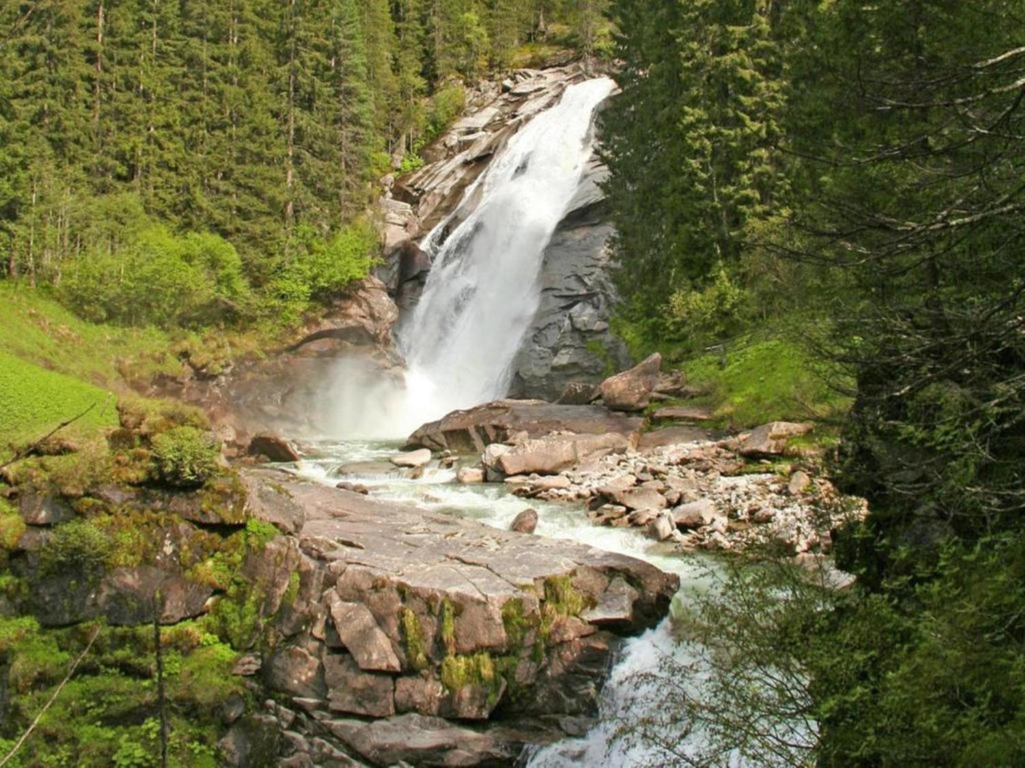 Haus Almkreek Lägenhet Kaprun Exteriör bild