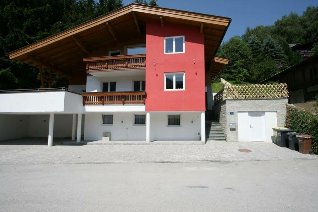 Haus Almkreek Lägenhet Kaprun Exteriör bild